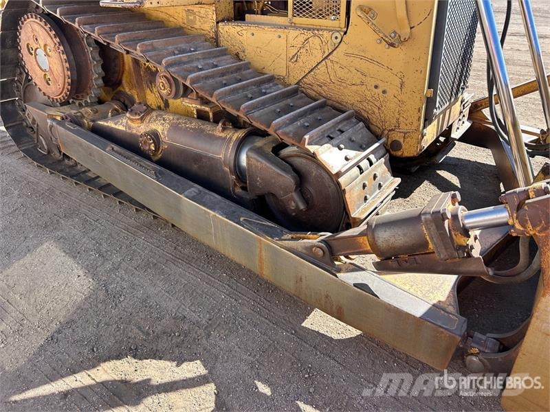 CAT D6H XL Buldooserid