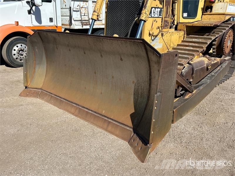 CAT D6H XL Buldooserid
