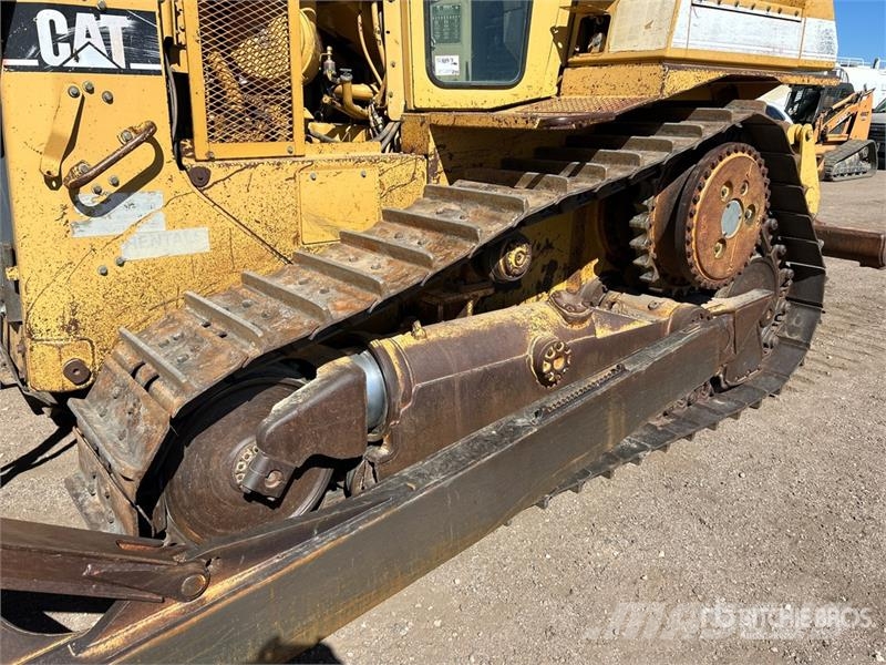 CAT D6H XL Buldooserid