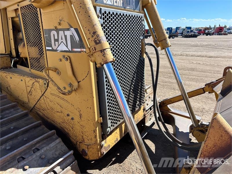 CAT D6H XL Buldooserid