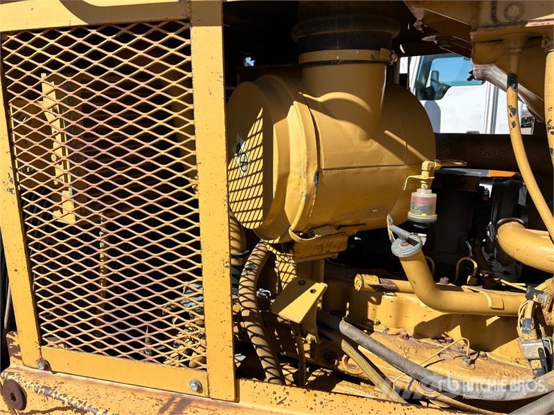 CAT D6H XL Buldooserid
