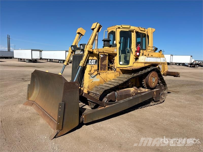 CAT D6H XL Buldooserid