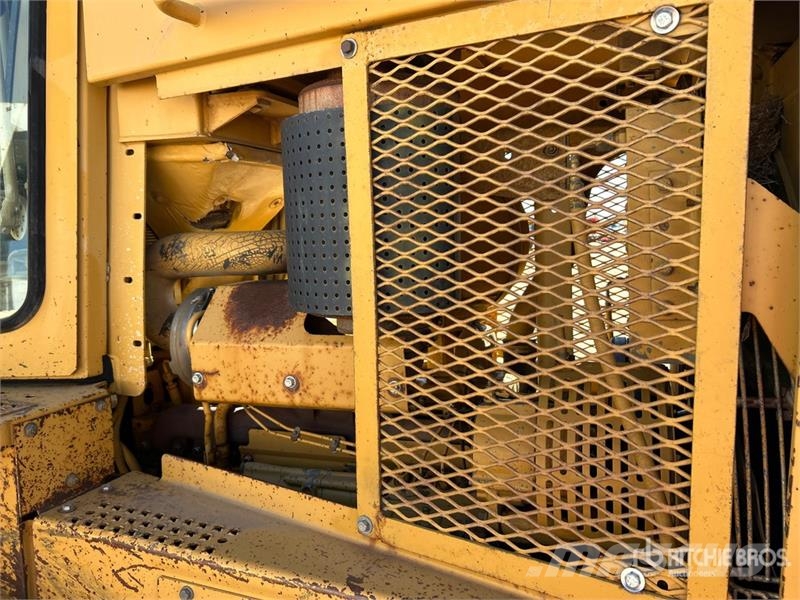 CAT D6H XL Buldooserid