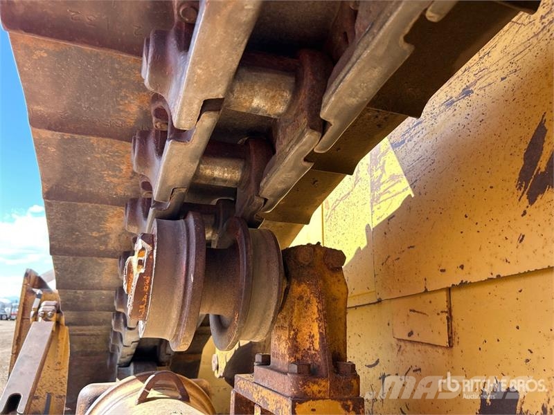 CAT D6H XL Buldooserid