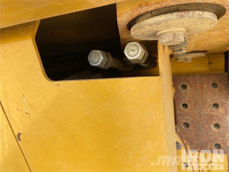 CAT D6N LGP Buldožerji goseničarji
