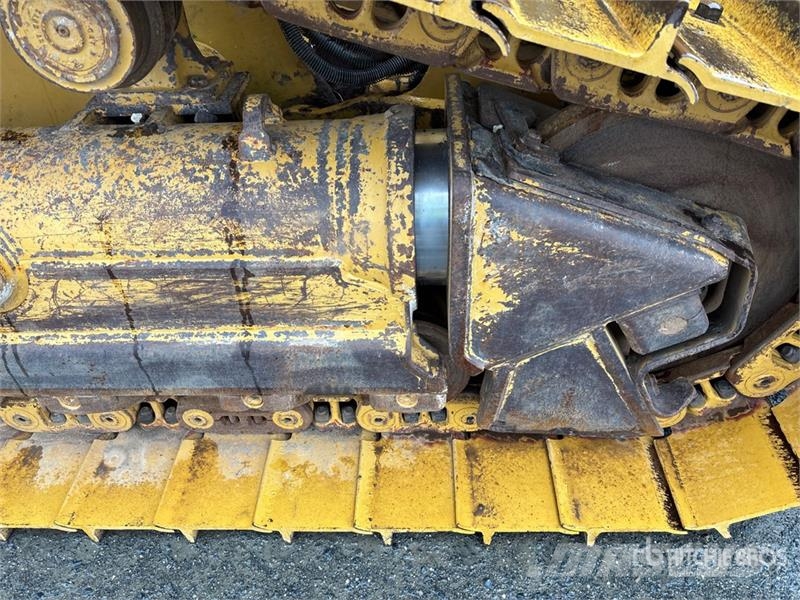 CAT D6N XL Buldožeri guseničari