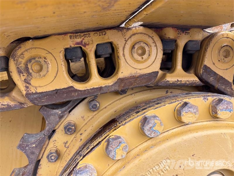 CAT D6N XL Buldožeri guseničari