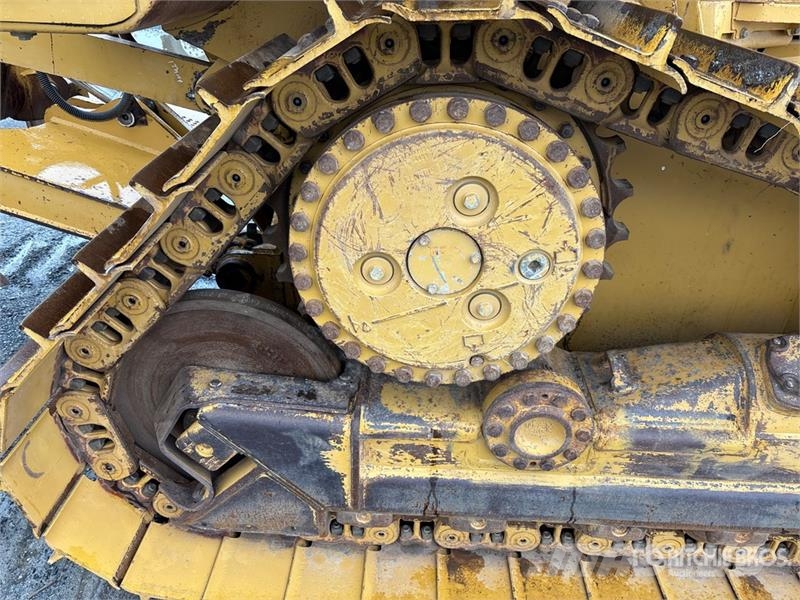 CAT D6N XL Buldožeri guseničari