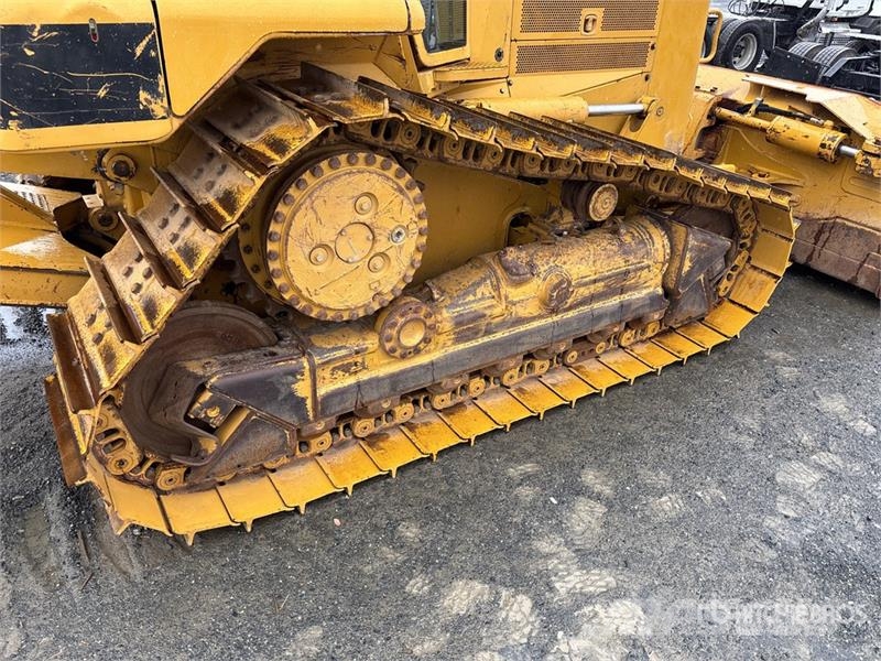 CAT D6N XL Buldožeri guseničari