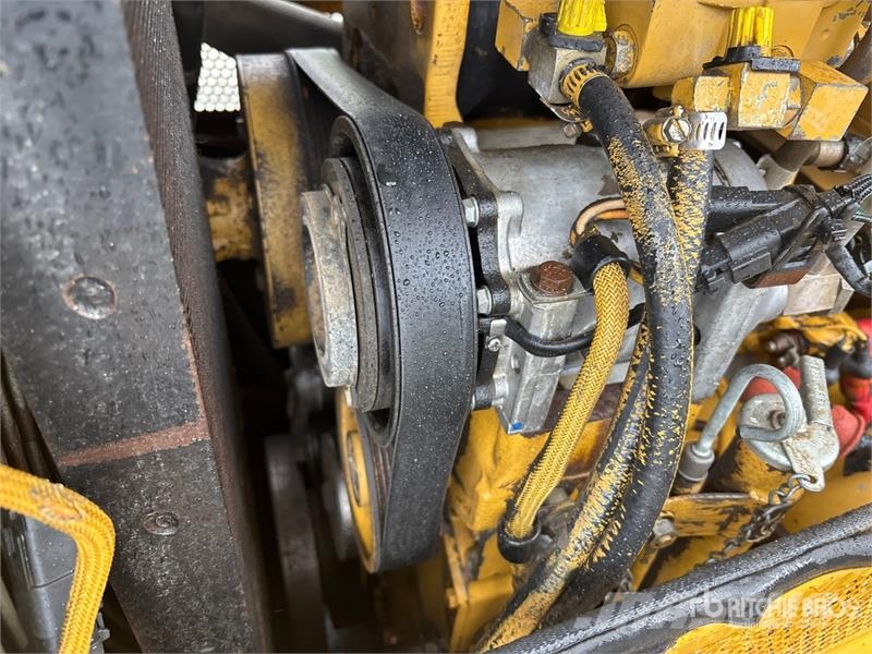 CAT D6N XL Buldožeri guseničari