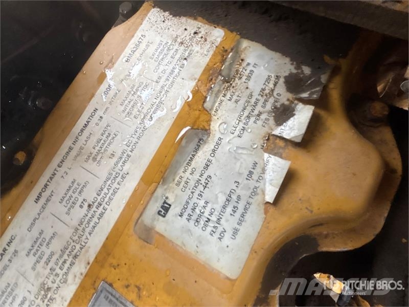 CAT D6N XL Buldožeri guseničari