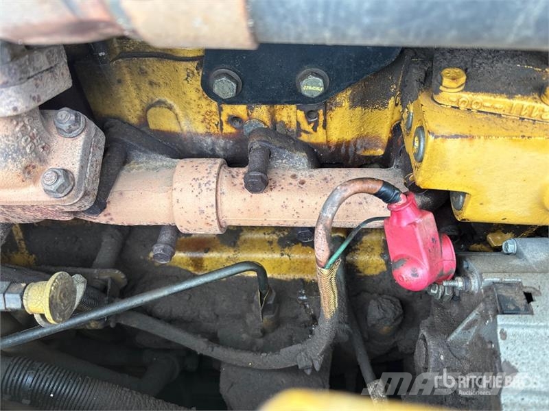 CAT D6N XL Buldožeri guseničari