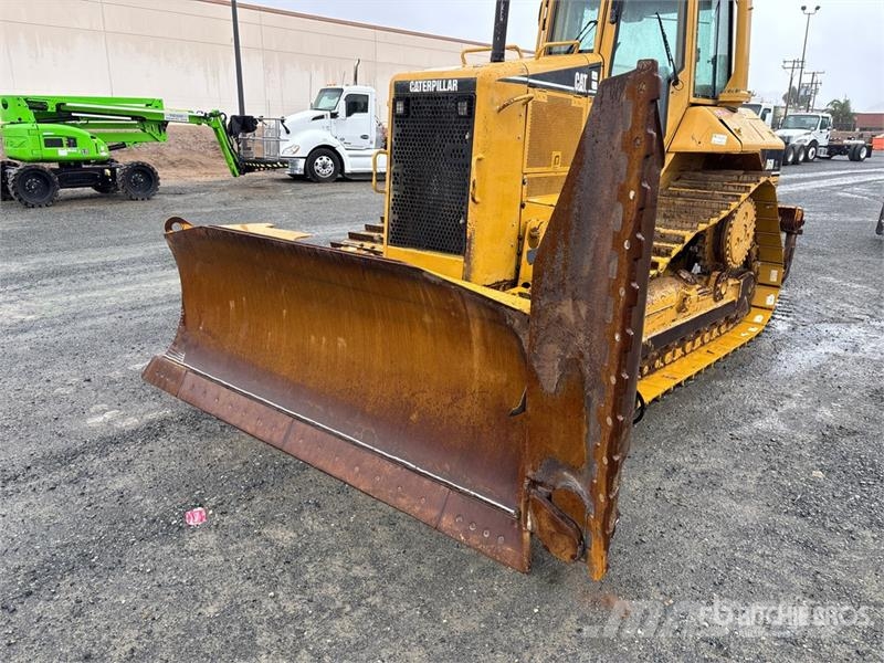 CAT D6N XL Buldožeri guseničari