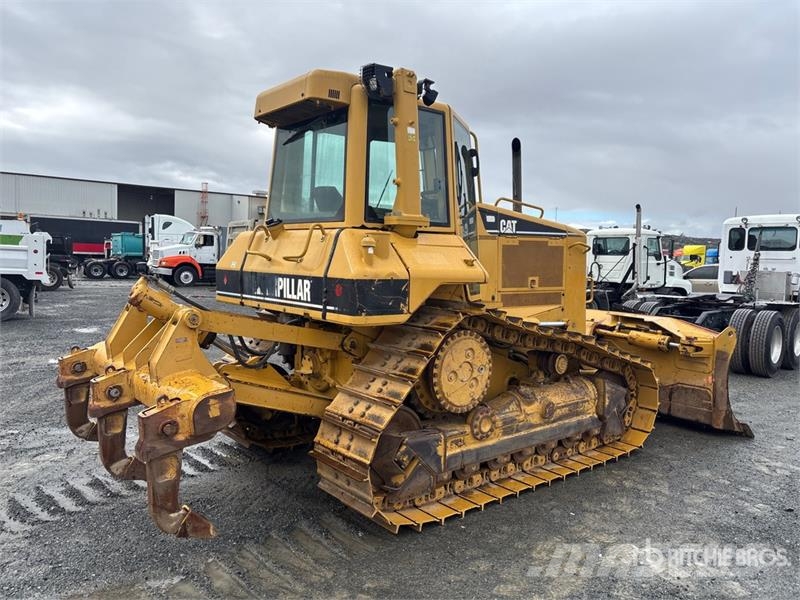 CAT D6N XL Buldožeri guseničari