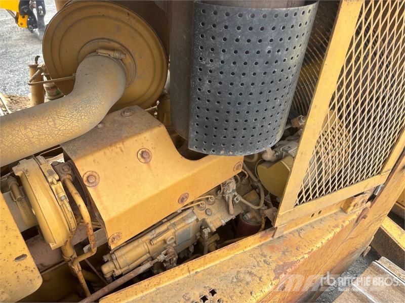 CAT D6R XL Гусеничні бульдозери