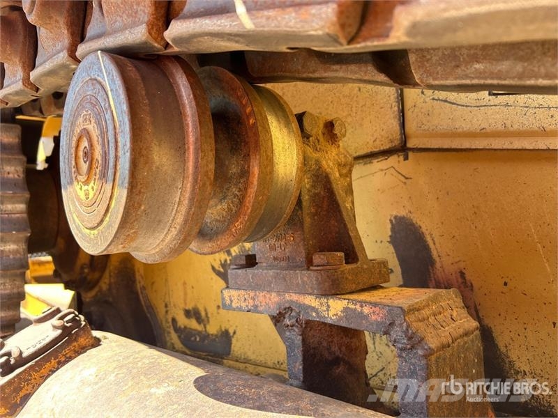 CAT D6R XL Гусеничные бульдозеры