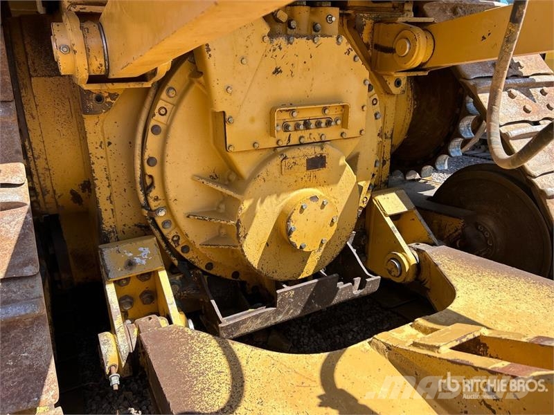 CAT D6R XL Гусеничные бульдозеры