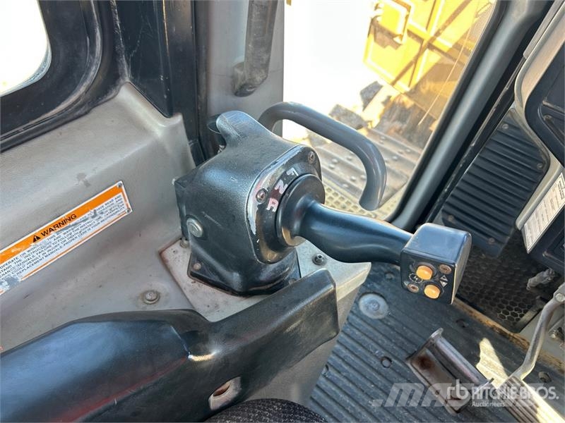 CAT D6R XL Series II 履带式推土机
