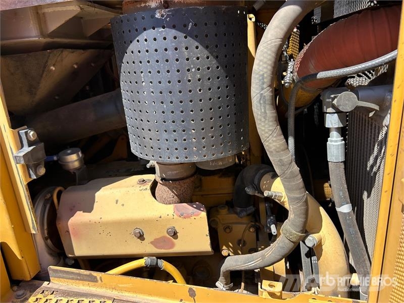 CAT D6R XL Series II 履带式推土机