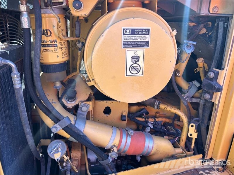 CAT D6R XL Series II 履带式推土机