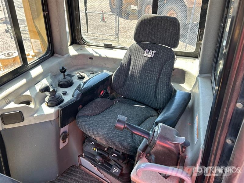 CAT D6R XL Series II 履带式推土机