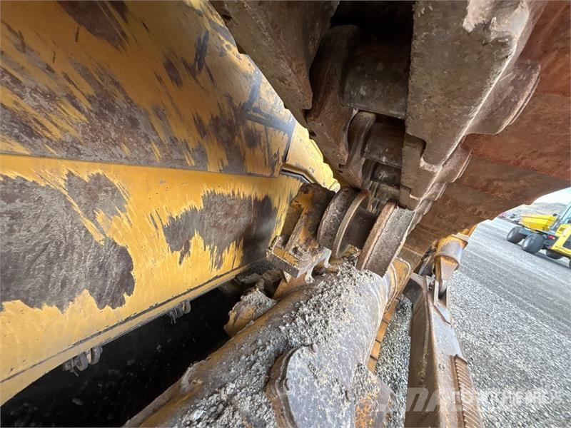 CAT D6T XL Crawler Dozer Bulldozer på larvebånd