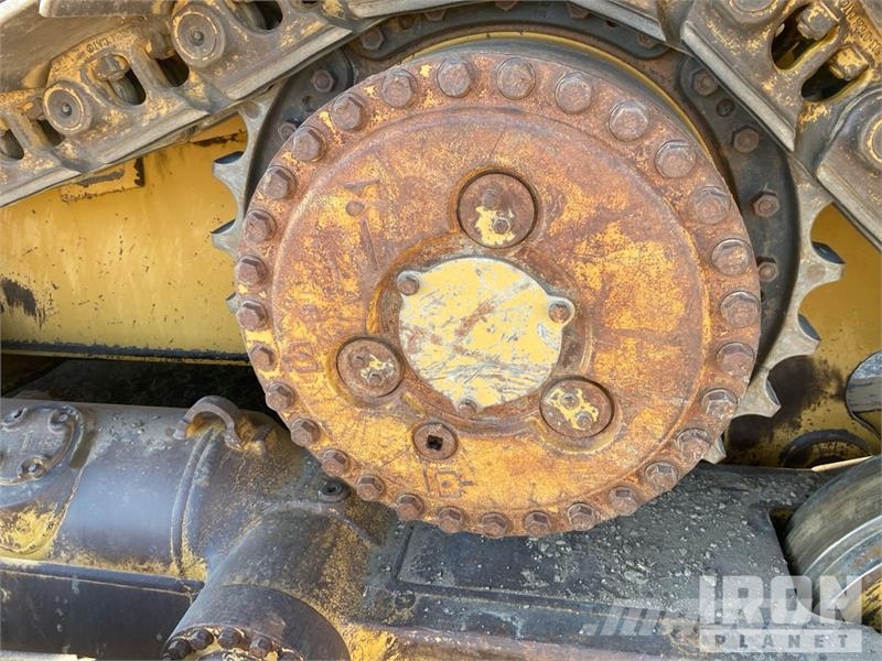 CAT D7R XR Series II lánctalpas dózerek