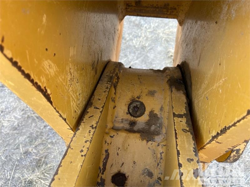 CAT D7R XR Series II lánctalpas dózerek