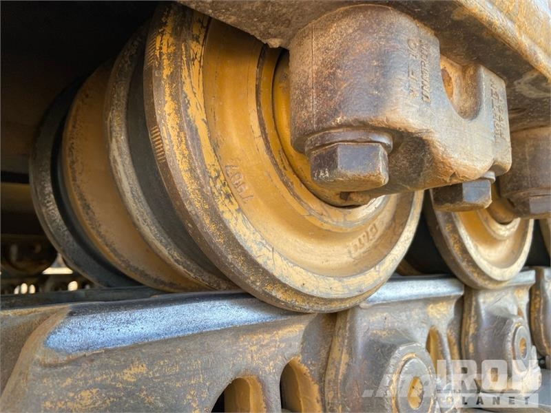 CAT D7R XR Series II lánctalpas dózerek
