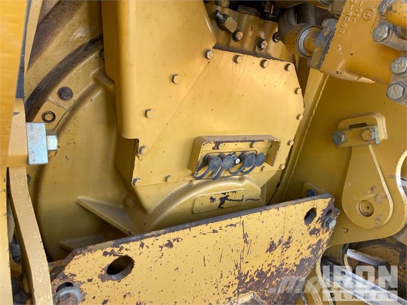 CAT D7R XR Series II lánctalpas dózerek