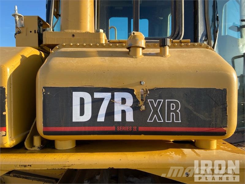 CAT D7R XR Series II lánctalpas dózerek