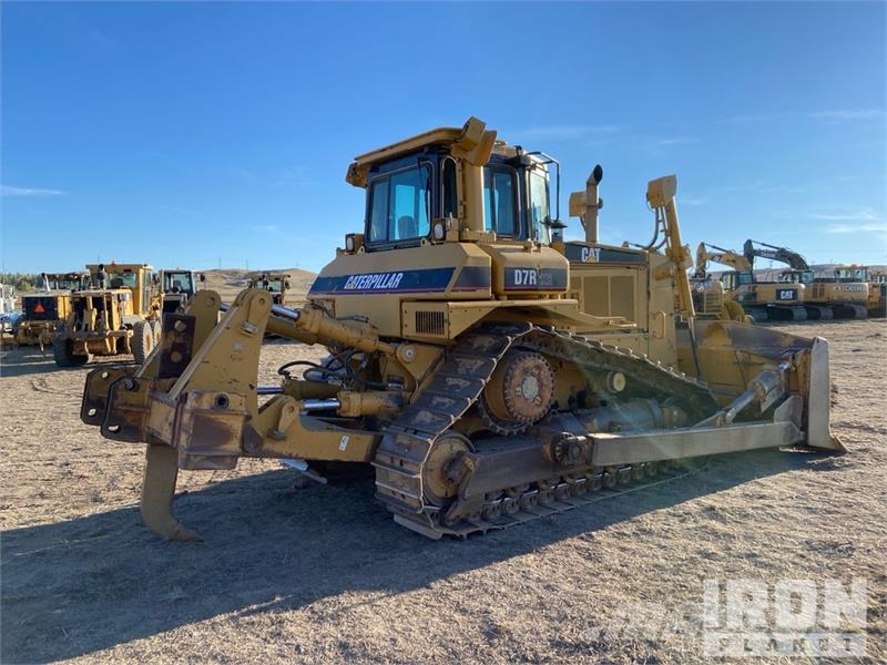 CAT D7R XR Series II lánctalpas dózerek