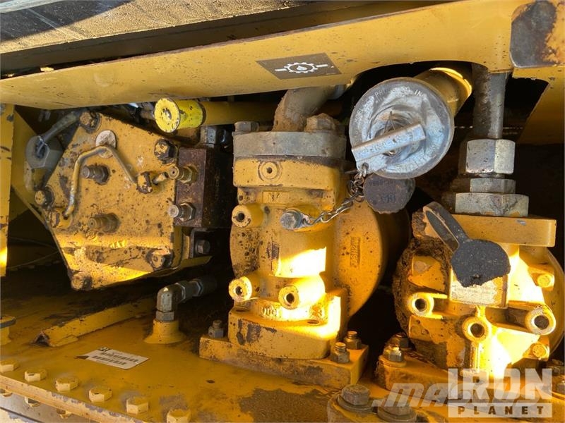 CAT D7R XR Series II lánctalpas dózerek