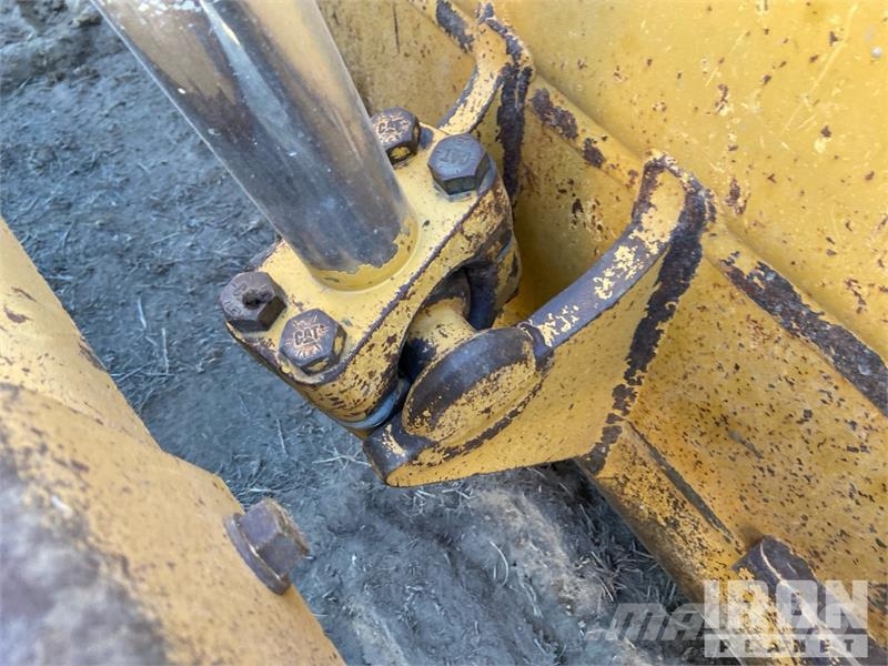 CAT D7R XR Series II lánctalpas dózerek