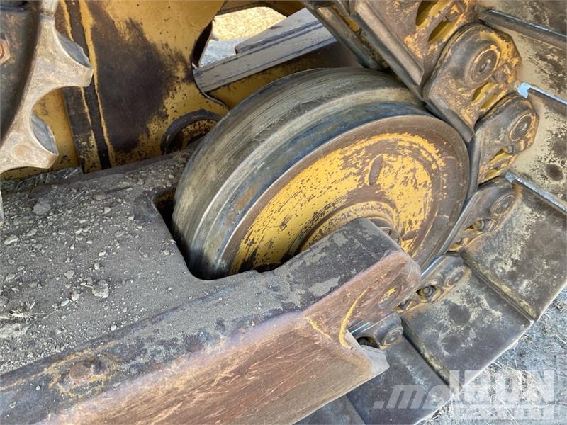 CAT D7R XR Series II lánctalpas dózerek