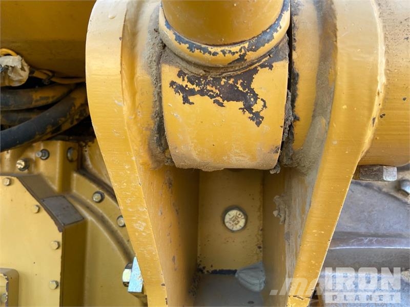 CAT D7R XR Series II lánctalpas dózerek