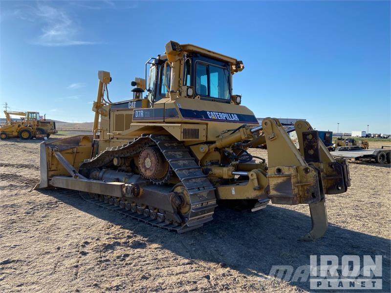 CAT D7R XR Series II lánctalpas dózerek