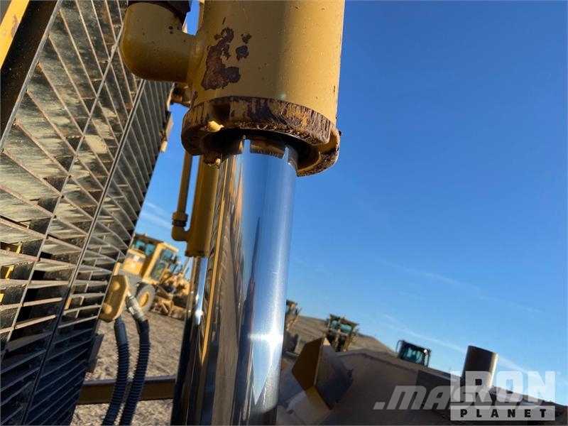 CAT D7R XR Series II lánctalpas dózerek