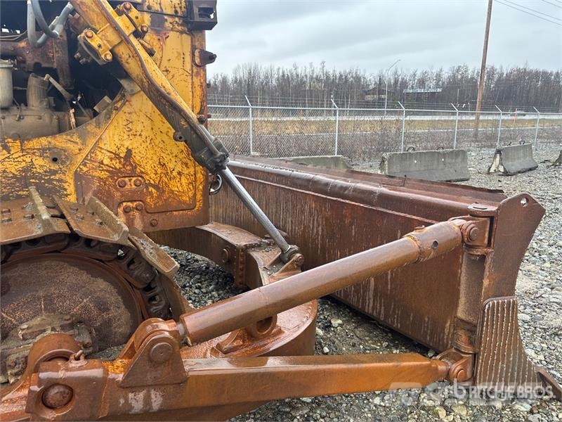 CAT D8 Bulldozer på larvebånd