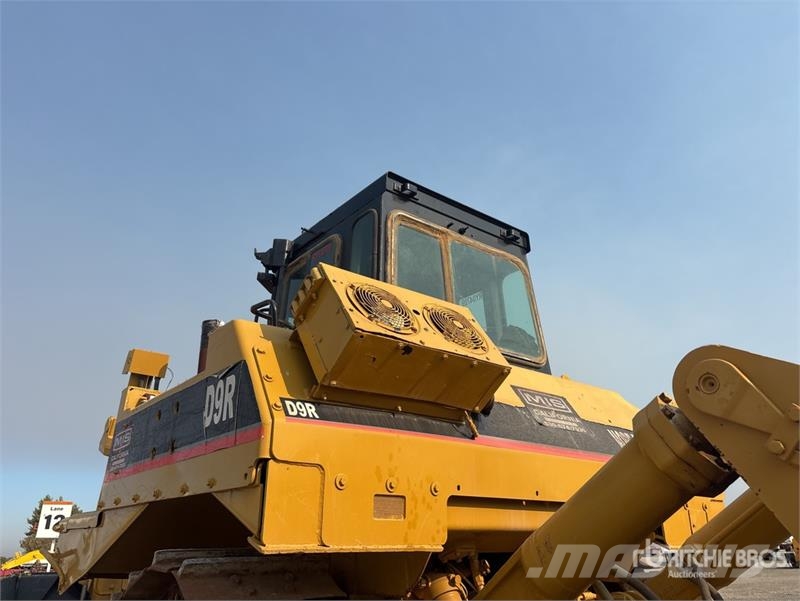 CAT D8L Buldozer sobre oruga