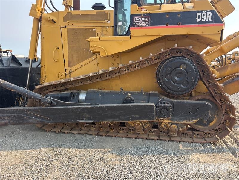 CAT D8L Buldozer sobre oruga