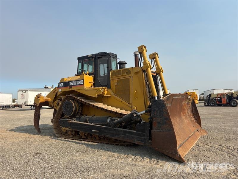 CAT D8L Buldozer sobre oruga
