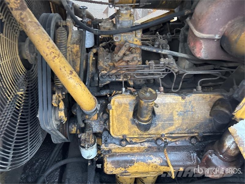 CAT D8L Buldožerji goseničarji