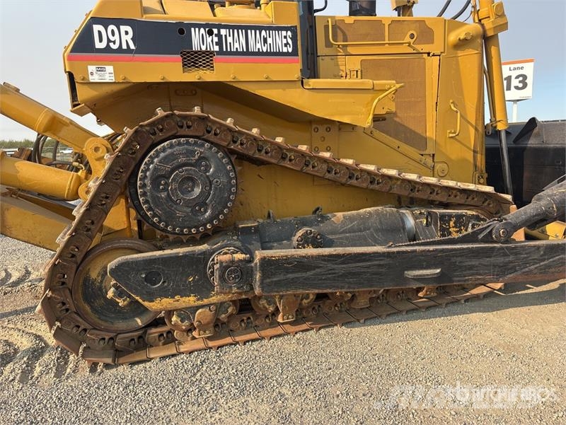CAT D8L Buldozer sobre oruga