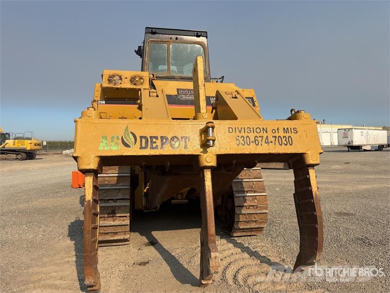 CAT D8L Buldozer sobre oruga
