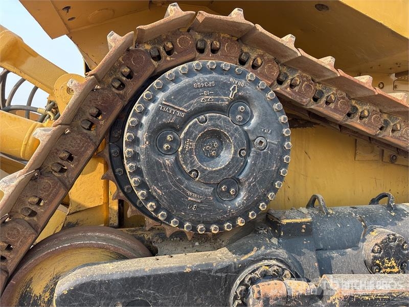 CAT D8L Buldozer sobre oruga