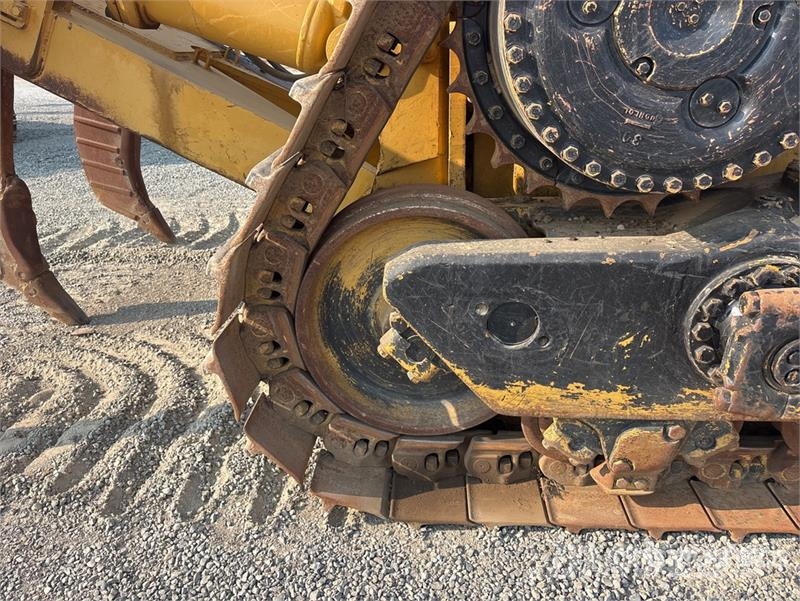 CAT D8L Buldozer sobre oruga