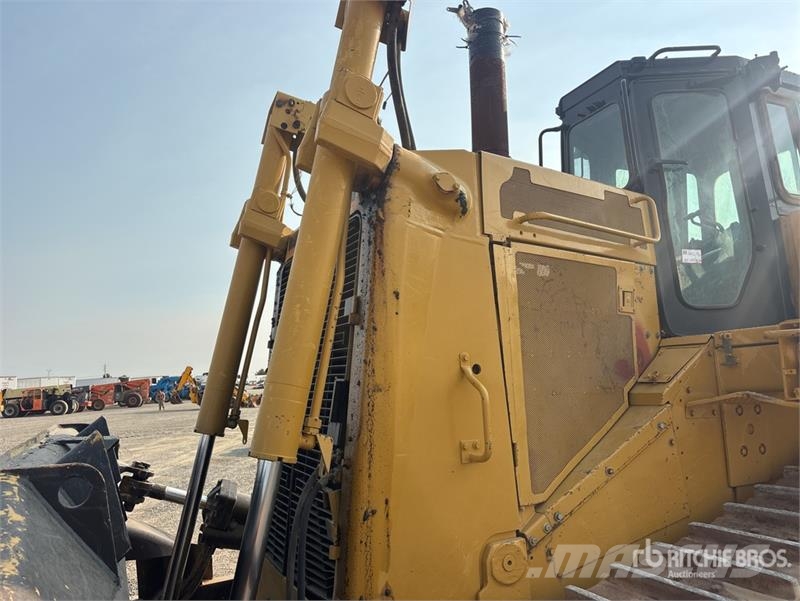 CAT D8L Buldozer sobre oruga