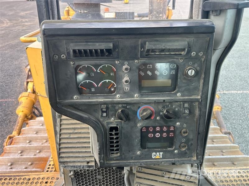 CAT D8R lánctalpas dózerek