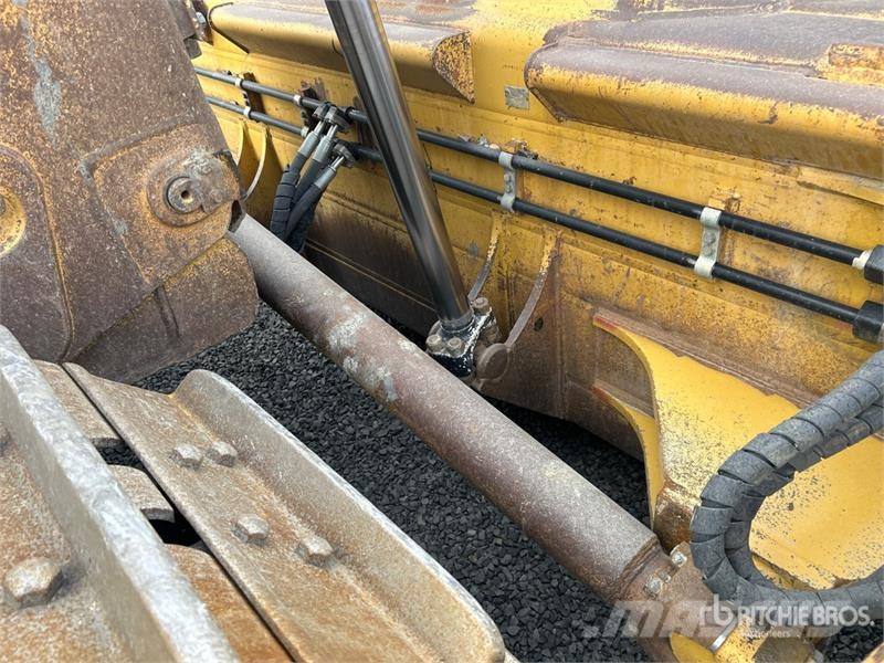 CAT D8R lánctalpas dózerek